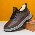 【Időszakosan 50% kedvezmény!】【39–45】 Férfi téli, vízálló, valódi bőrből készült alkalmi sportcipő, puha bársonybéléssel, új stílusban