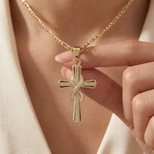 【Időszakos 50% kedvezmény!】🎀💖Végtelen kereszt nyaklánc szett 14 karátos gyémántokkal kirakva