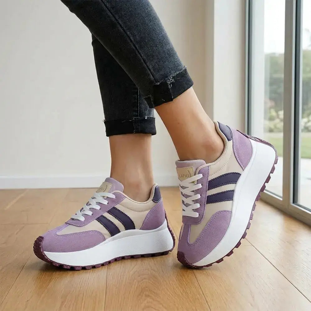 【Időkorlátozott 50% kedvezmény!】👟【Méret: 35 – 45】Női retro sportos szabadidőcipő, vastag talppal és magasító hatással